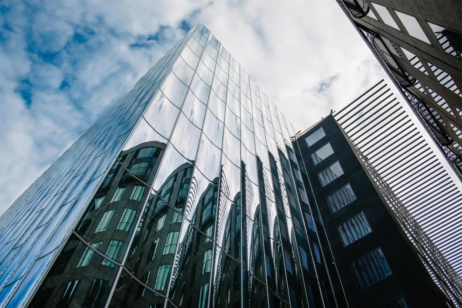 NorthGlass építészeti üvegezés referencia